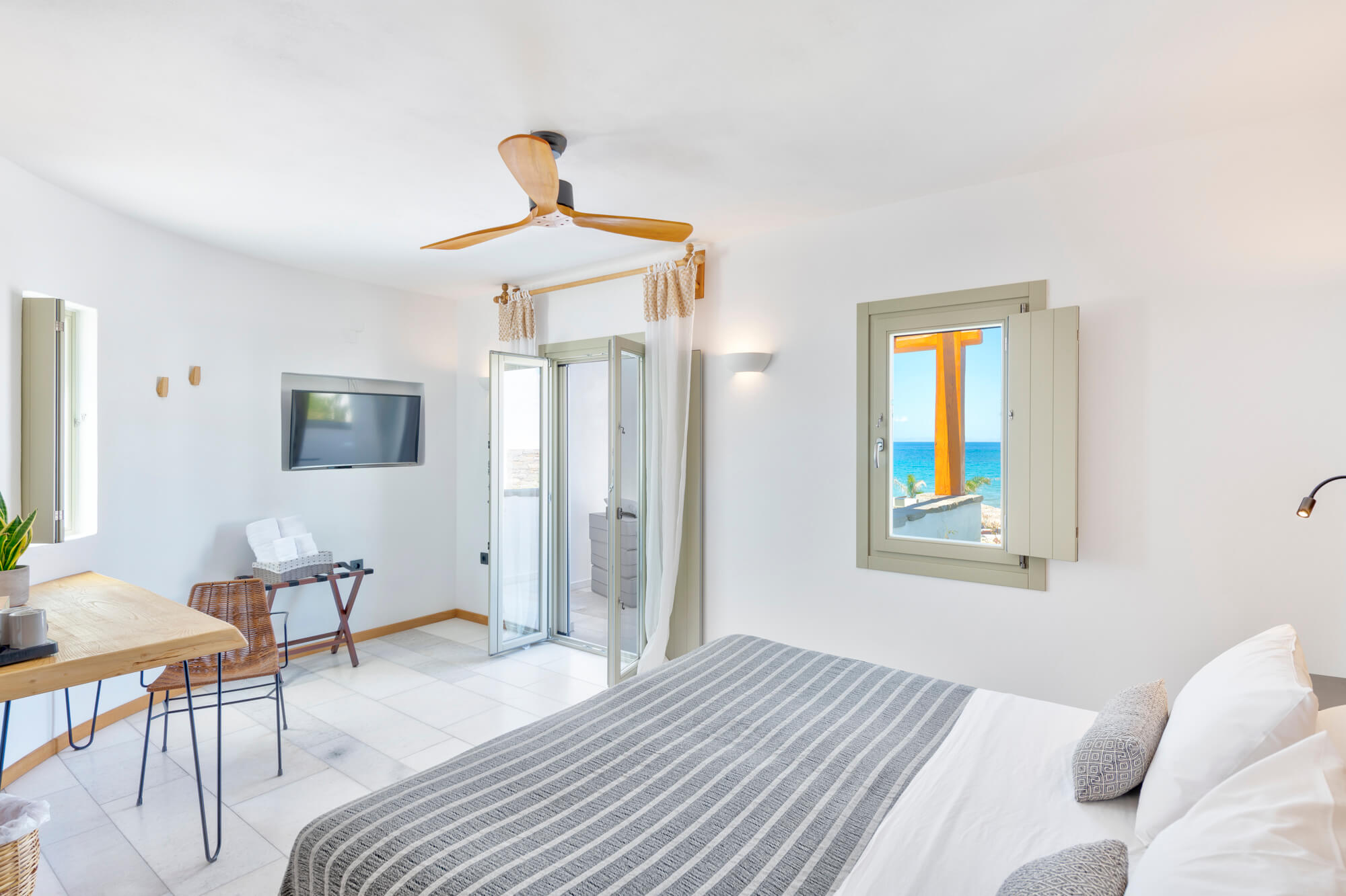 Senses superior double room with sea view