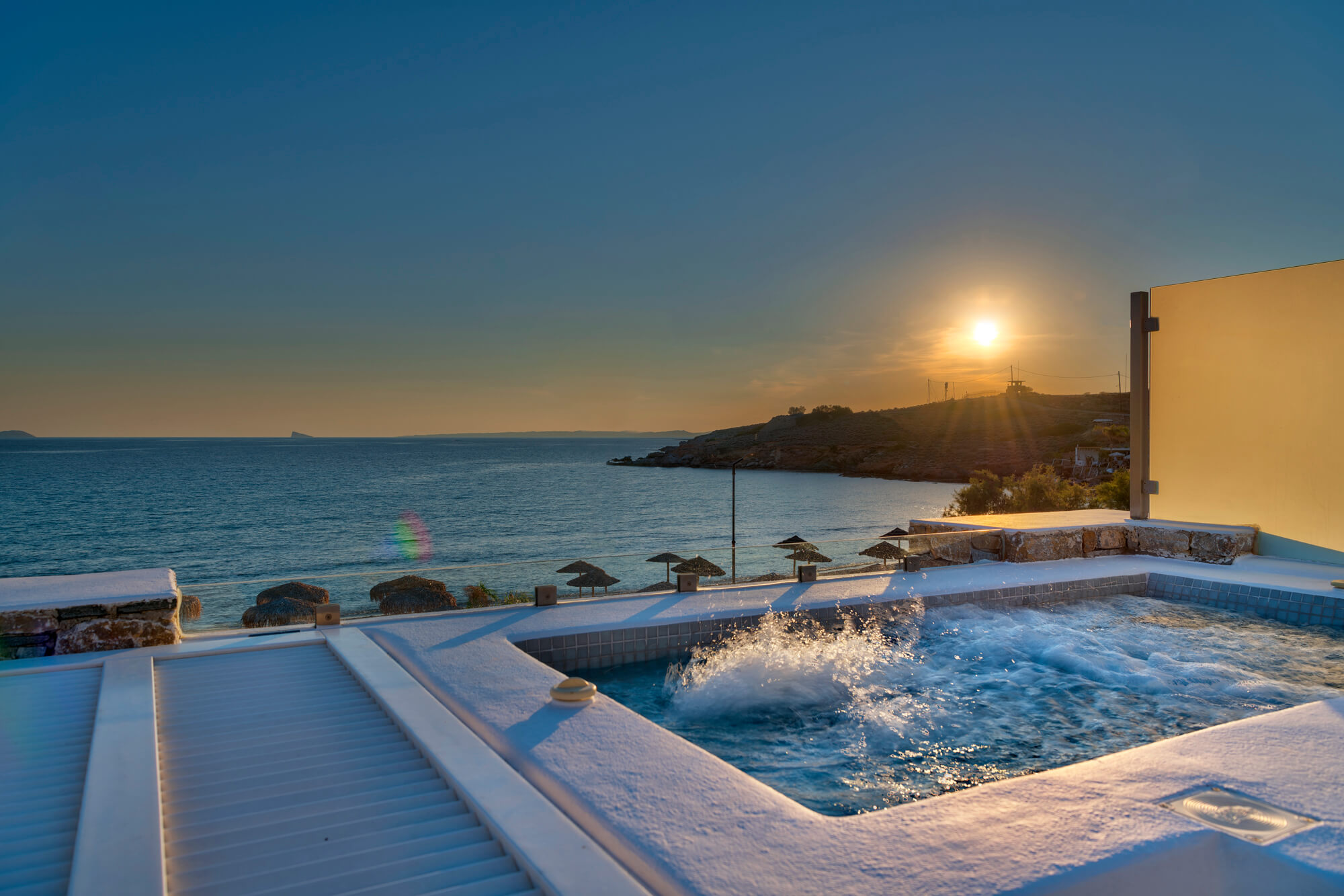 Shine room sunset sea view 