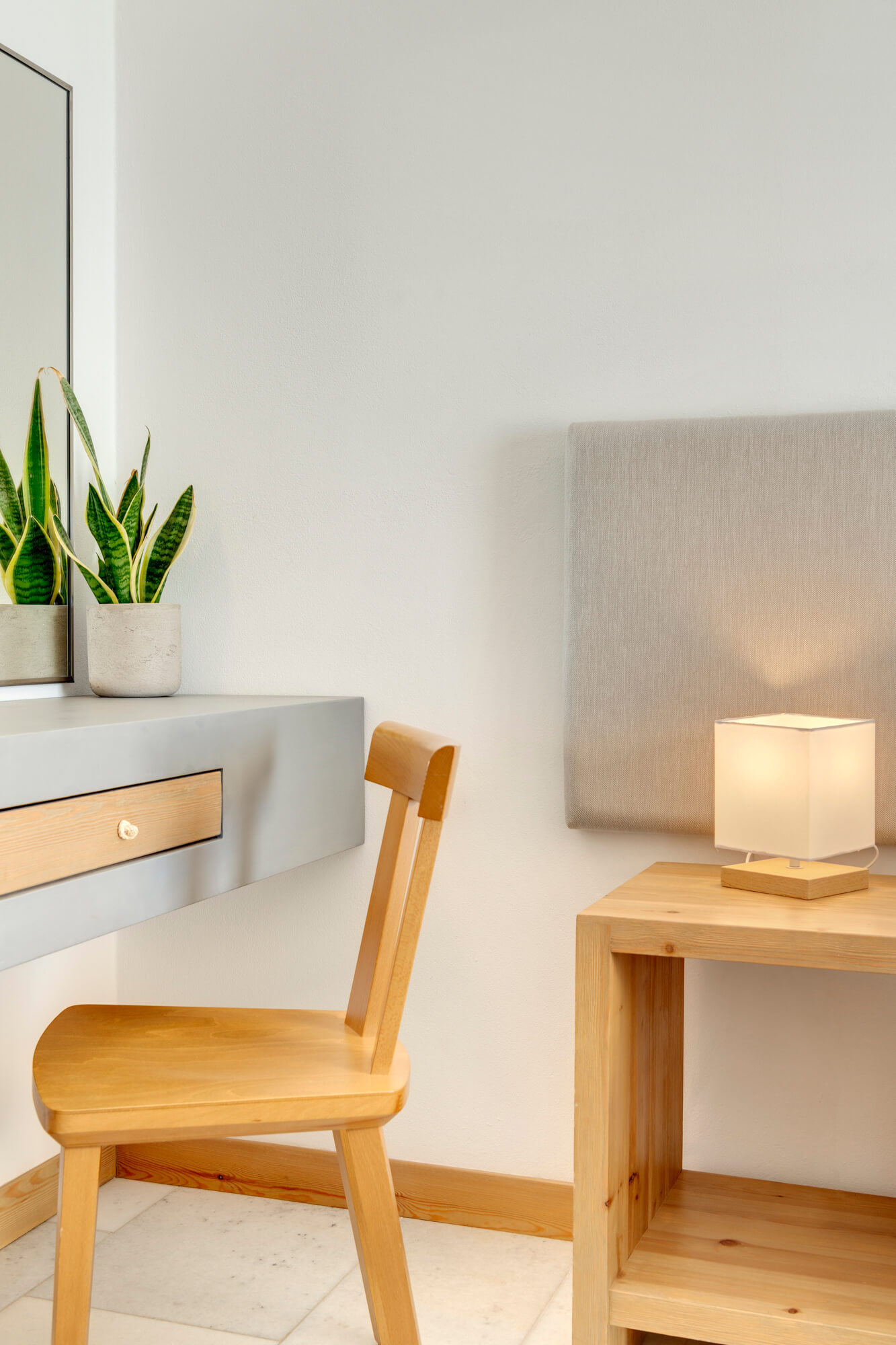 Bedroom with sea view