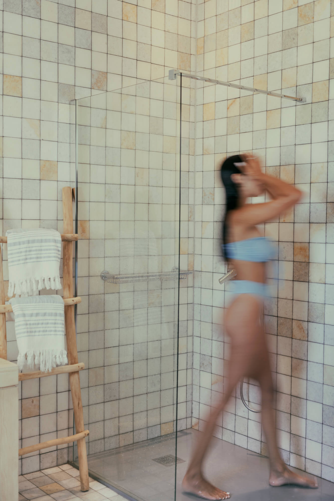 Senses superior bathroom with sea view