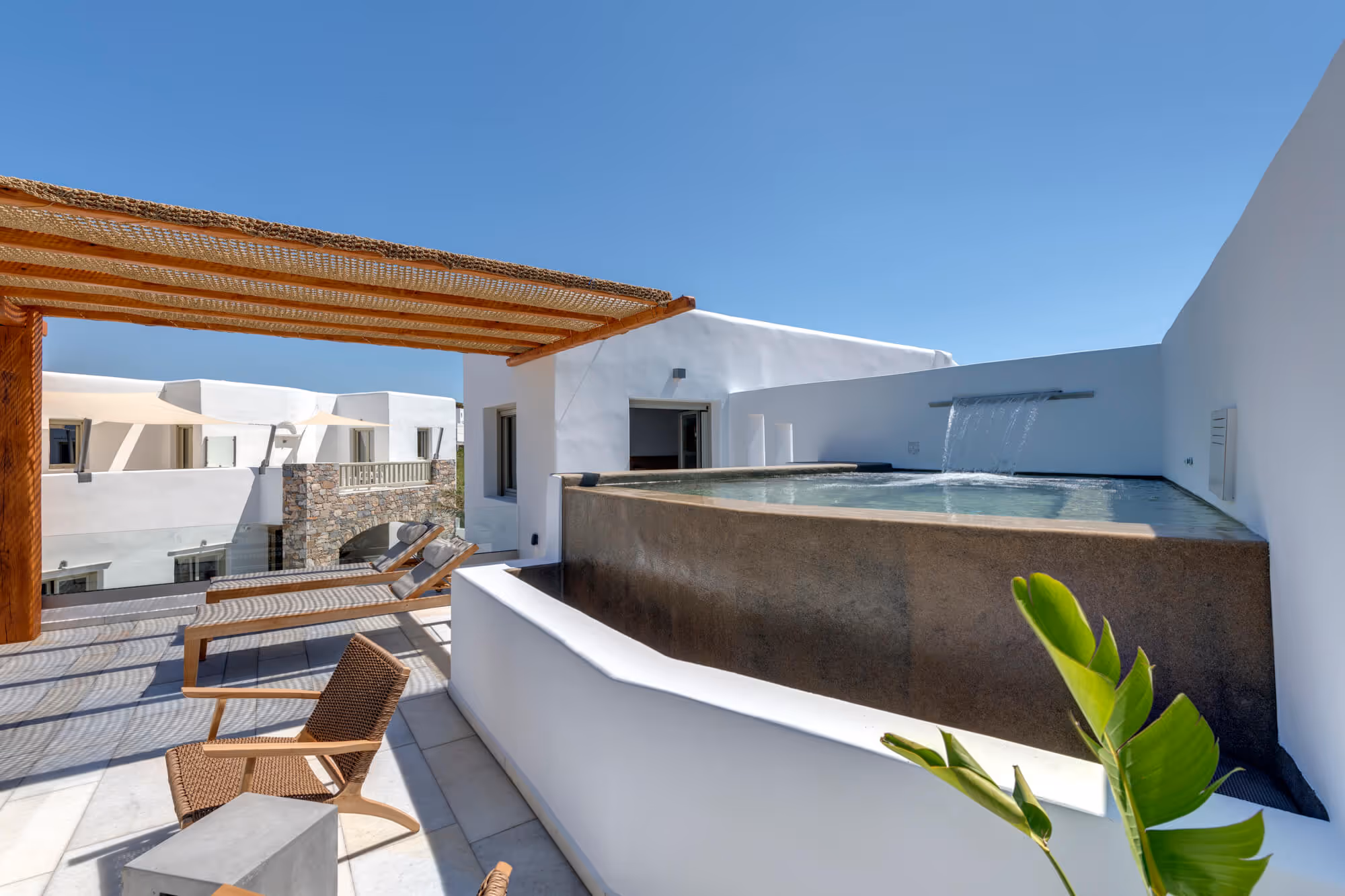 Fresh suite Syros
